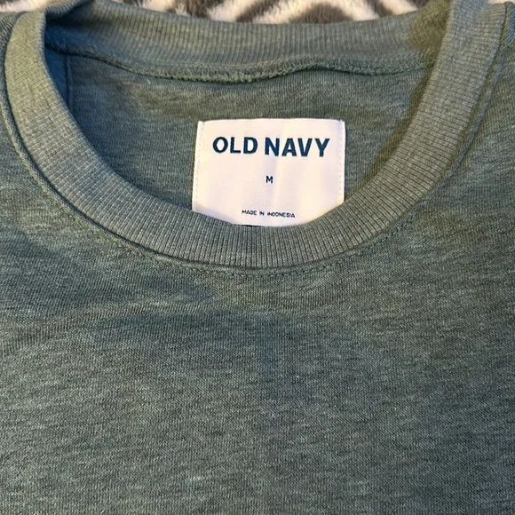 Old Navy Womens Oversized Crewneck Sweater Medium - Picture 3 of 5